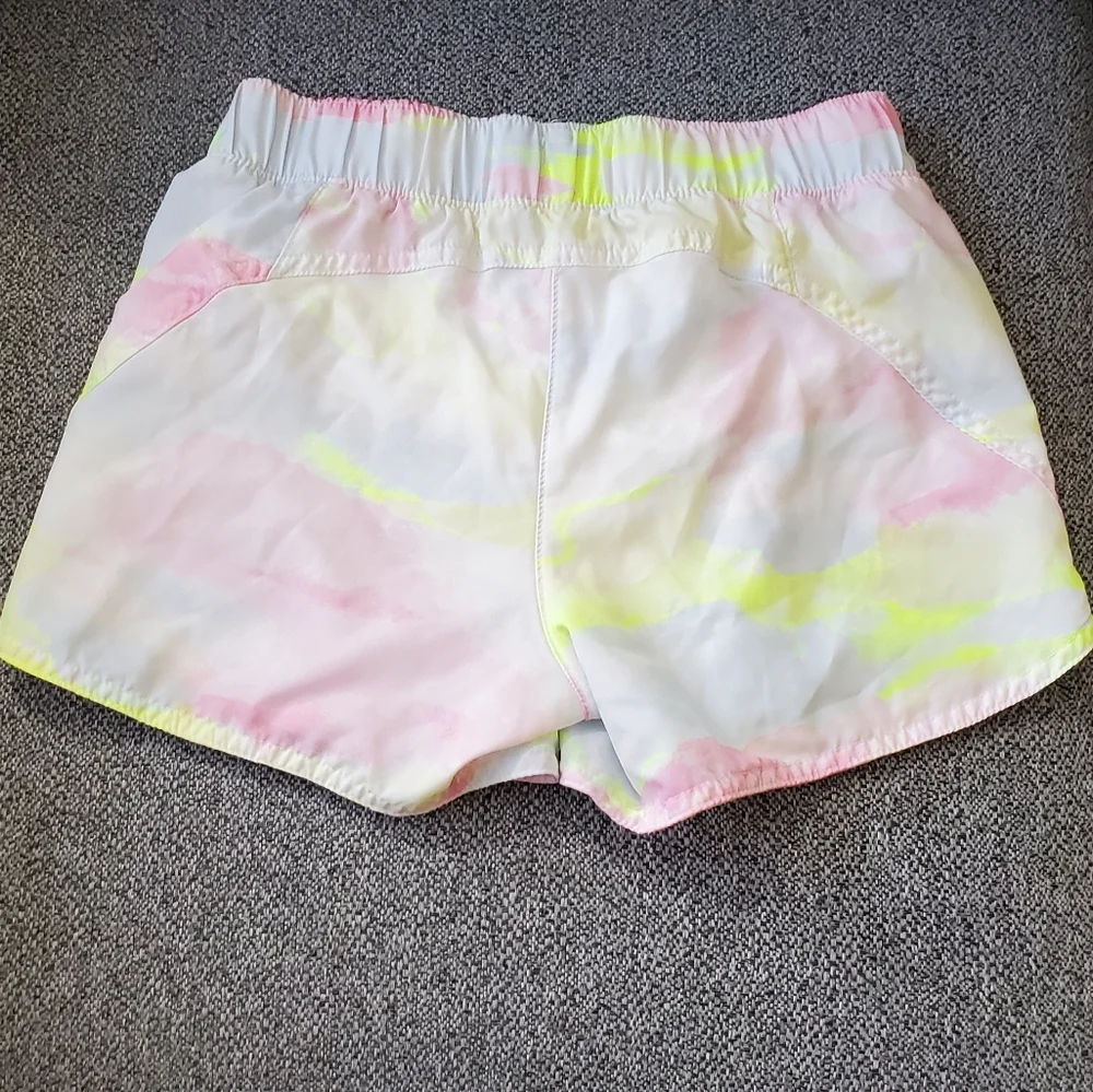 Old Navy Active Wear Shorts Size L(10/12)